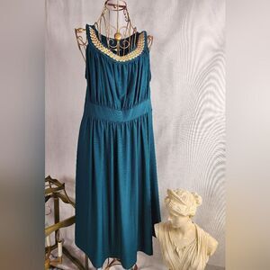 NWT Gold Tone Jewel Neckline Flowy Spandex Blend Sandiva XL